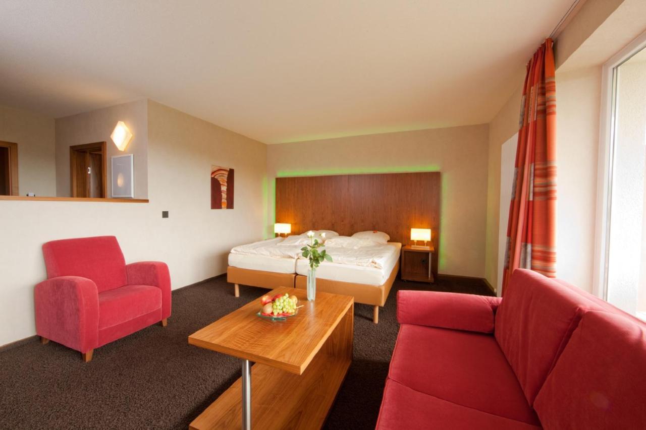 Seehotel Kell am See Eksteriør billede